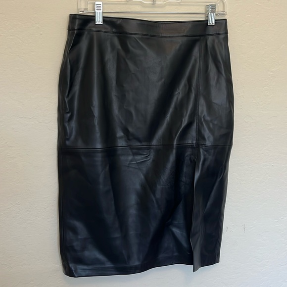 Leather skirt - Picture 1 of 3